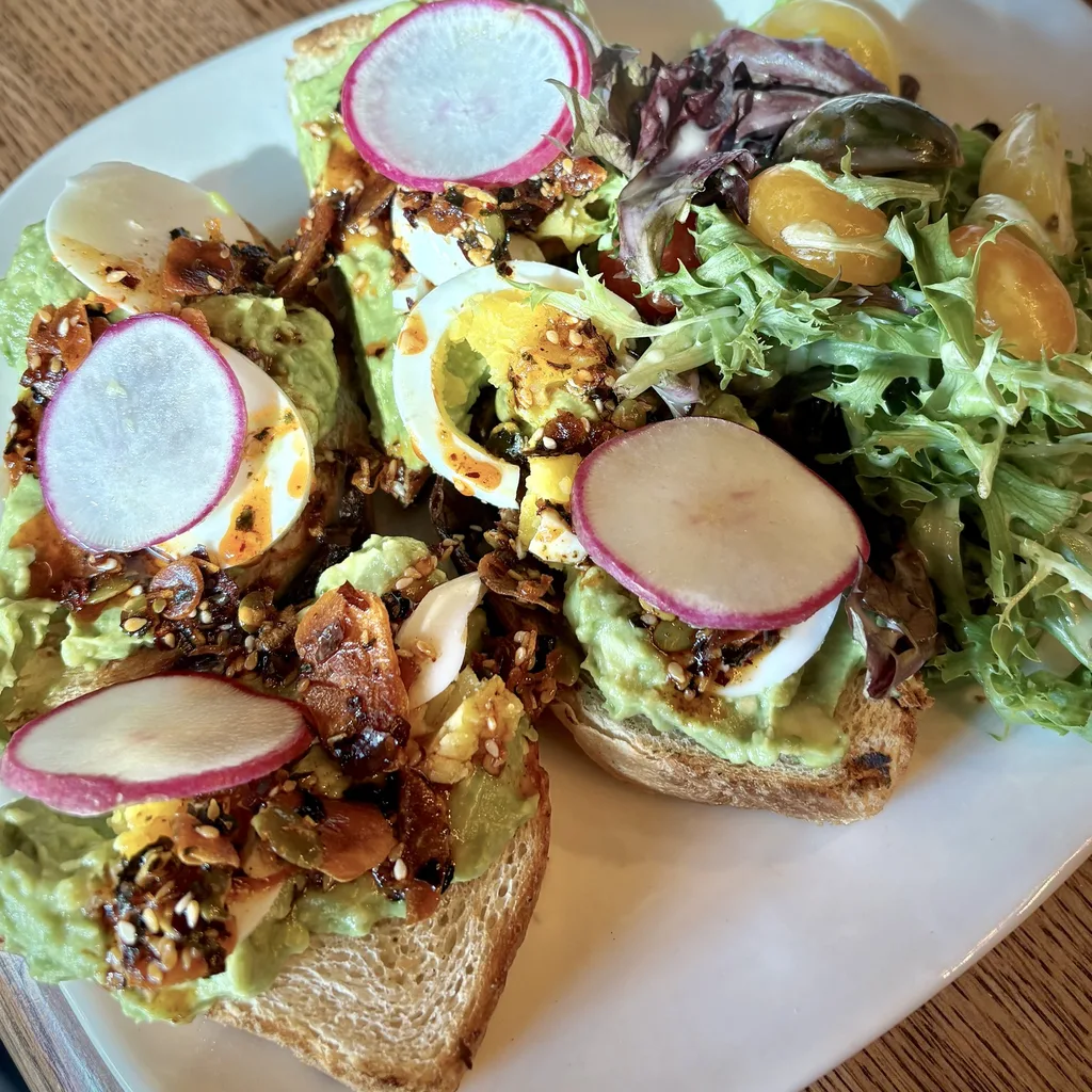 El Moro front entrance on Main Avenue