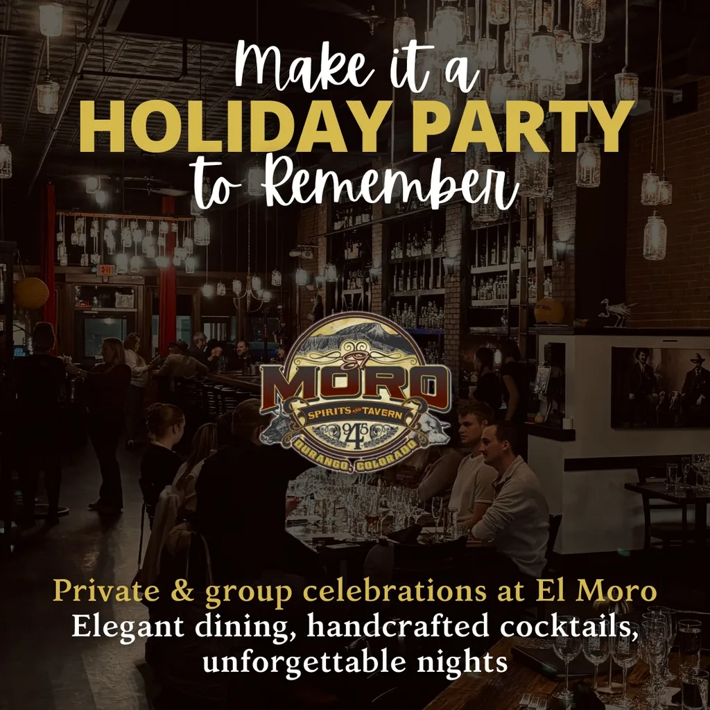 El Moro sign illuminated in the evening